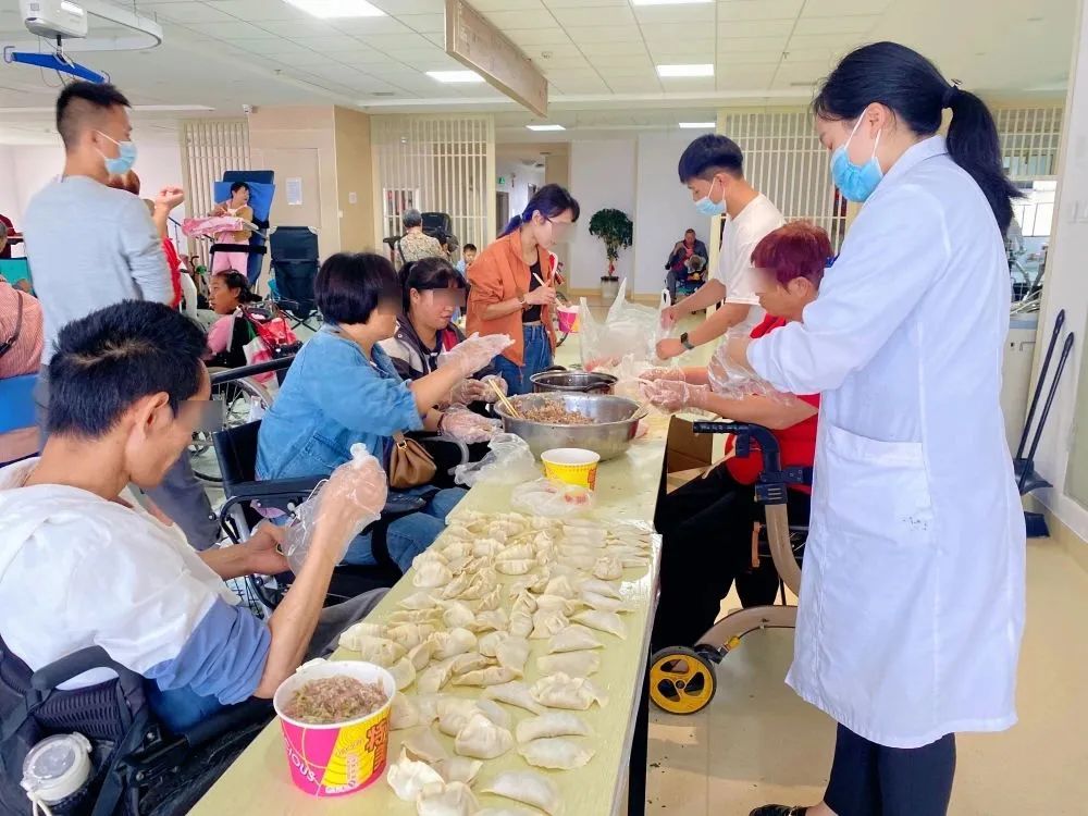 【保山安利醫(yī)院】“濃濃餃子香，深深關愛情”保山市殘聯肢體殘疾患者社會融入活動